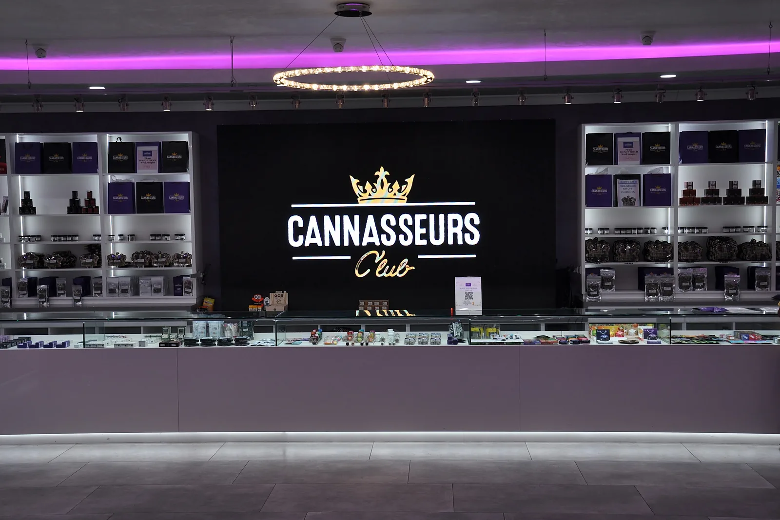 Inside Cannasseurs Club, North Hollywood