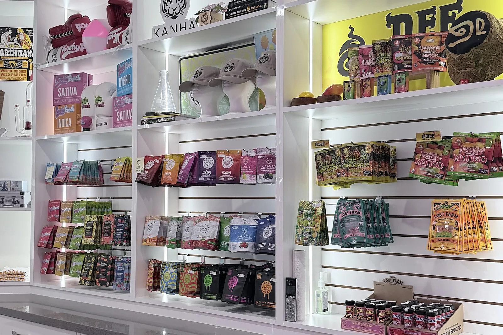Cannabis edibles and gummies at Cannasseurs Club in North Hollywood